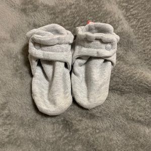 Zutano booties 12 m grey cotton